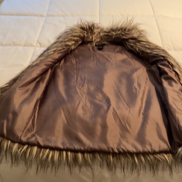 Steve Madden Faux Fur Vest - Picture 2 of 4